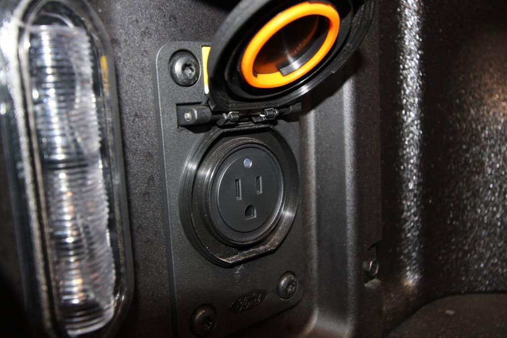 Used 2025 Ford Maverick Lobo image 43