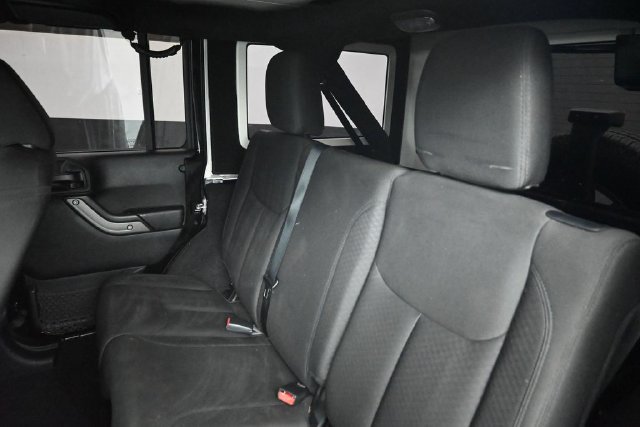 Used 2016 Jeep Wrangler Unlimited Sport w/ Quick Order Package 24S AWD/4WD image 21