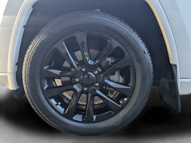 Used 2021 Jeep Grand Cherokee Laredo X RWD image 10