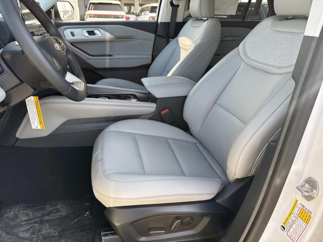 New 2026 Ford Explorer Active w/ Active Comfort Package RWD image 19