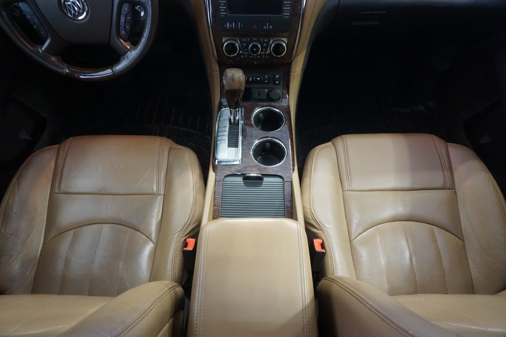 Used 2015 Buick Enclave Leather AWD/4WD image 30