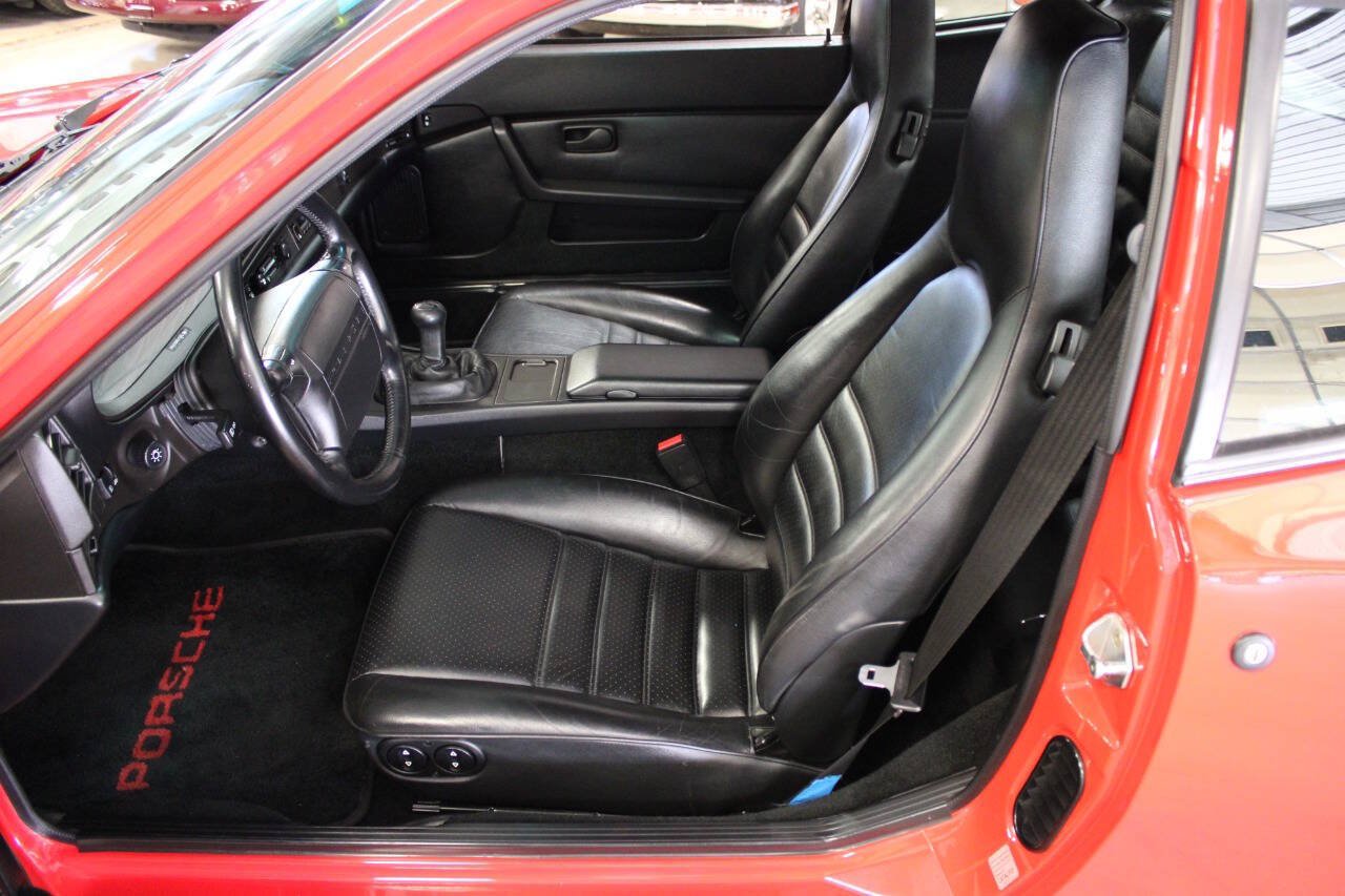 Used 1987 Porsche 944 Turbo RWD image 28