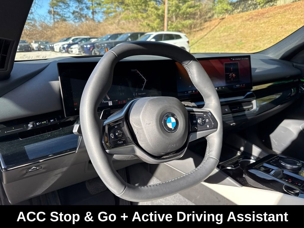 Used 2025 BMW 530i xDrive w/ Premium Package image 15