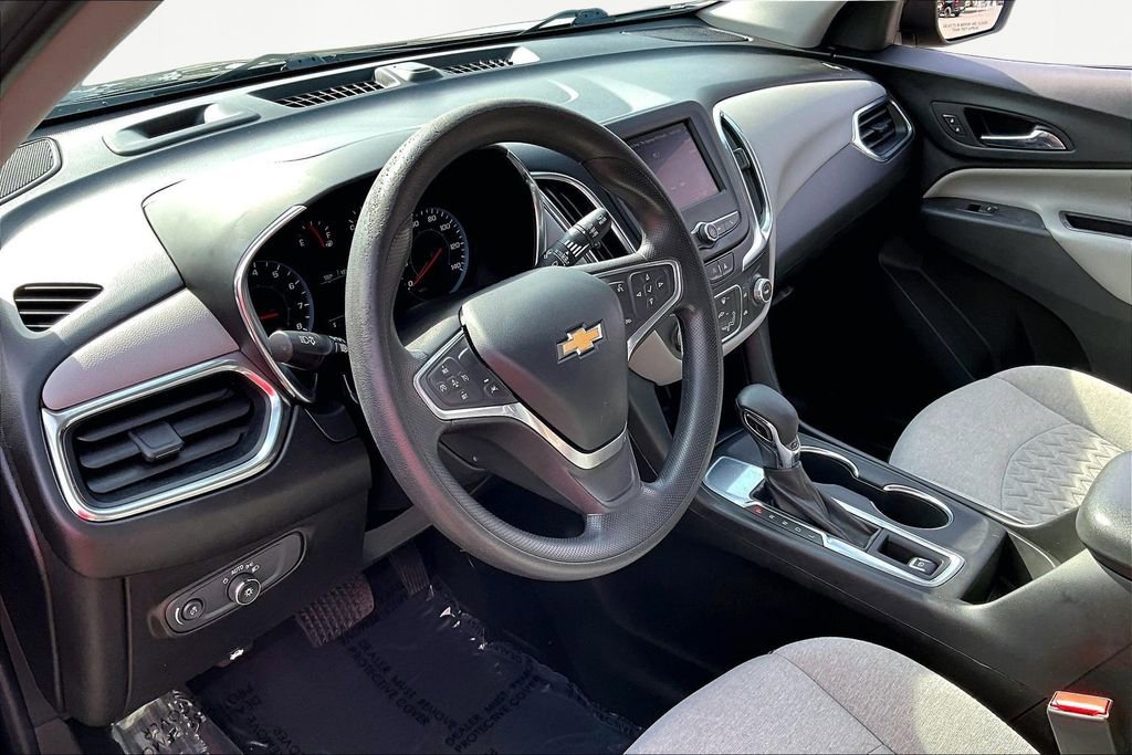 Used 2022 Chevrolet Equinox LS image 12