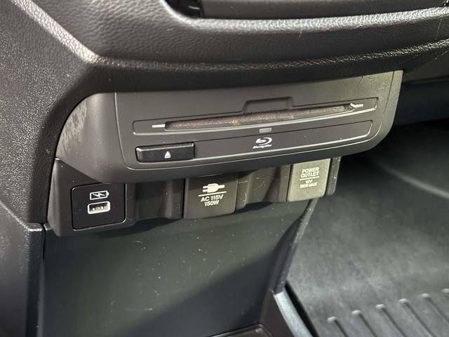 Used 2023 Honda Odyssey Touring image 19