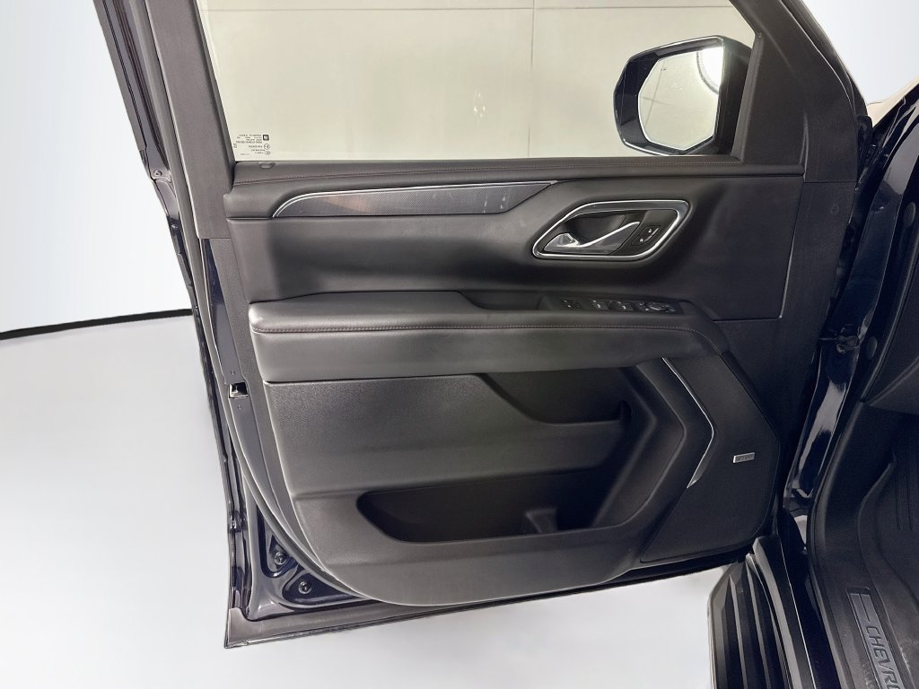 Used 2023 Chevrolet Tahoe RST w/ Luxury Package RWD image 24