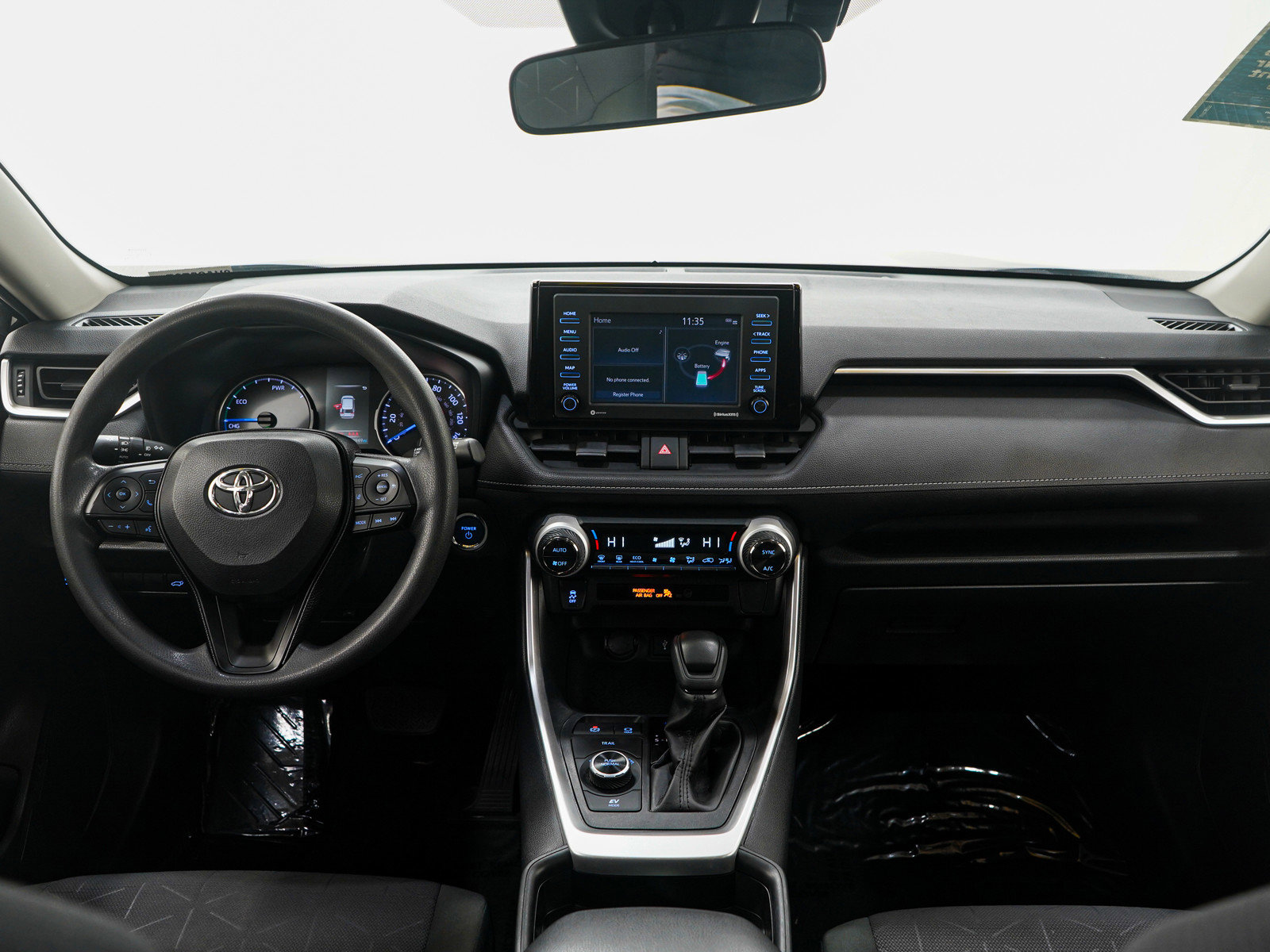 Used 2020 Toyota RAV4 XLE w/ Convenience Package image 16