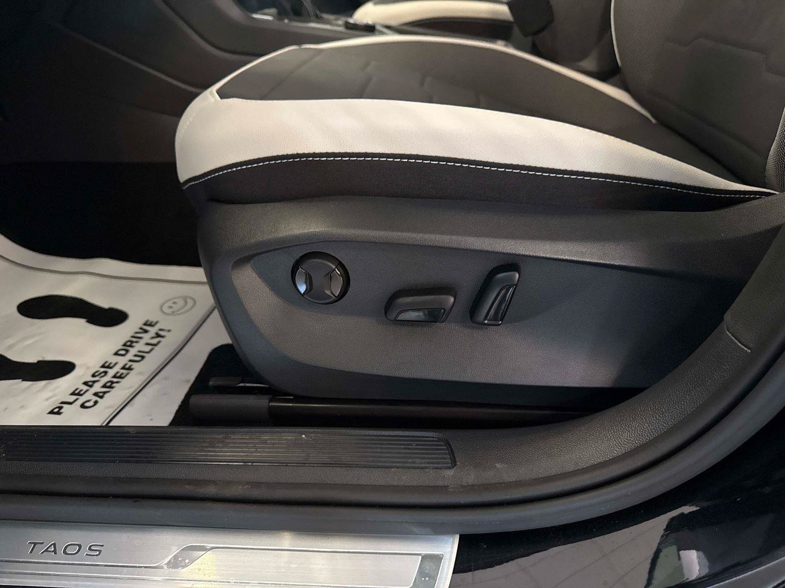 New 2026 Volkswagen Taos SE AWD/4WD image 21