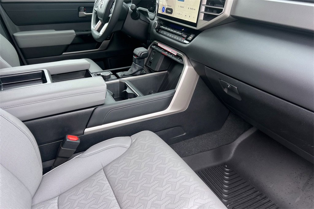 Used 2025 Toyota Tundra Limited image 19