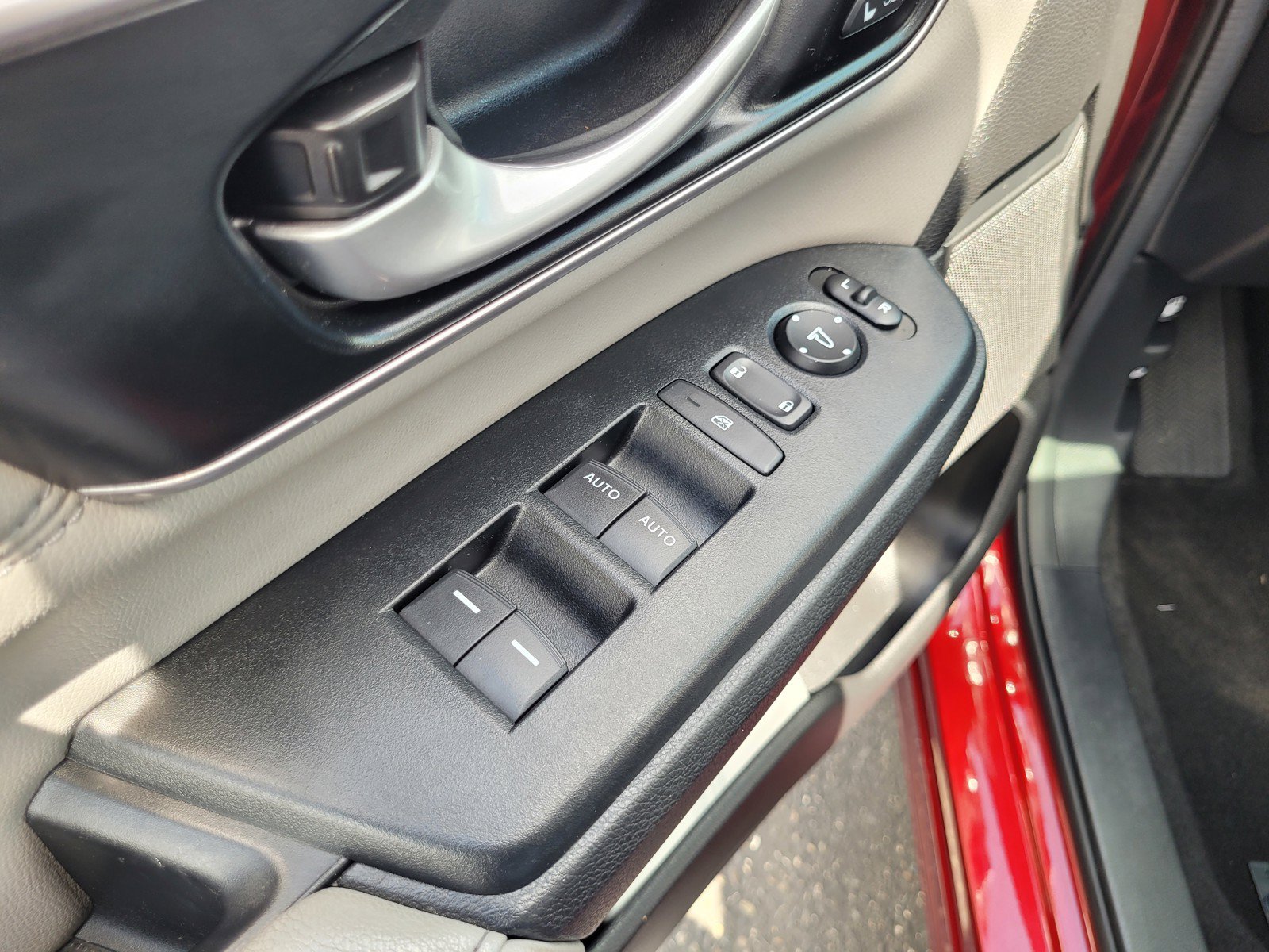 Used 2022 Honda CR-V EX-L image 26