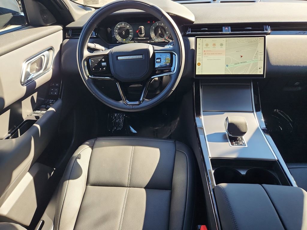 Used 2026 Land Rover Range Rover Velar S AWD/4WD image 4