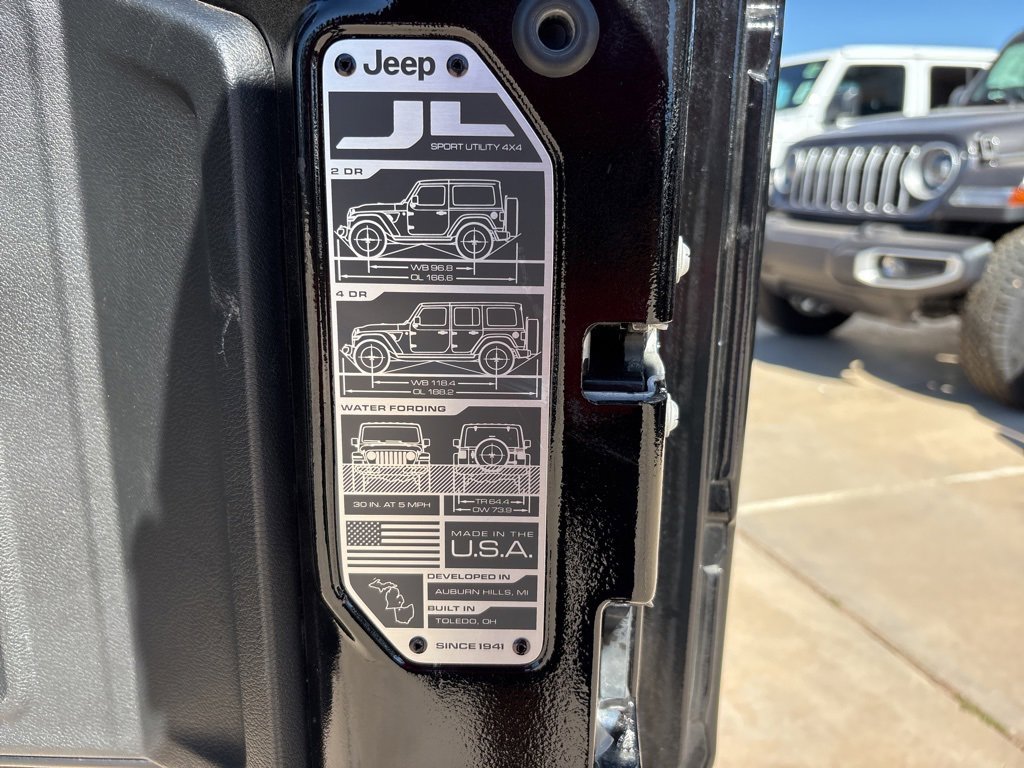 Certified 2021 Jeep Wrangler Willys image 40