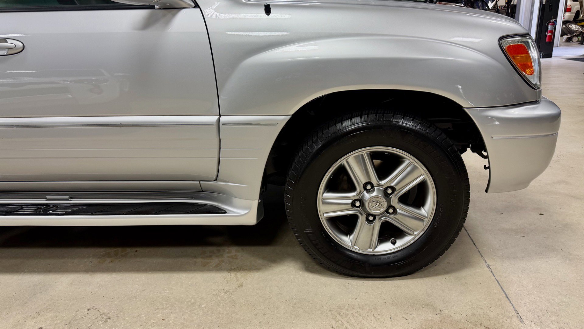 Used 2007 Lexus LX 470 4WD image 16