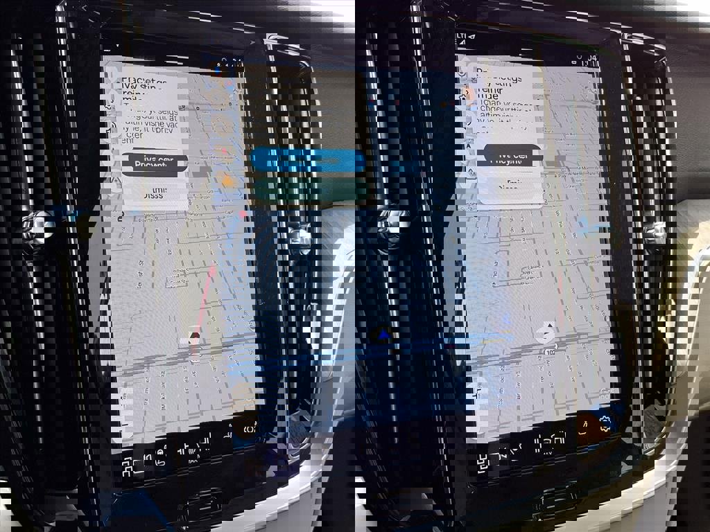 Used 2024 Volvo S60 B5 Plus image 36