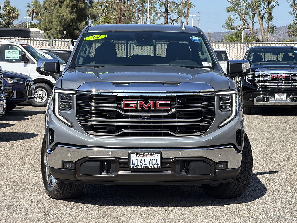 Used 2024 GMC Sierra 1500 SLT w/ SLT Premium Plus Package AWD/4WD image 2