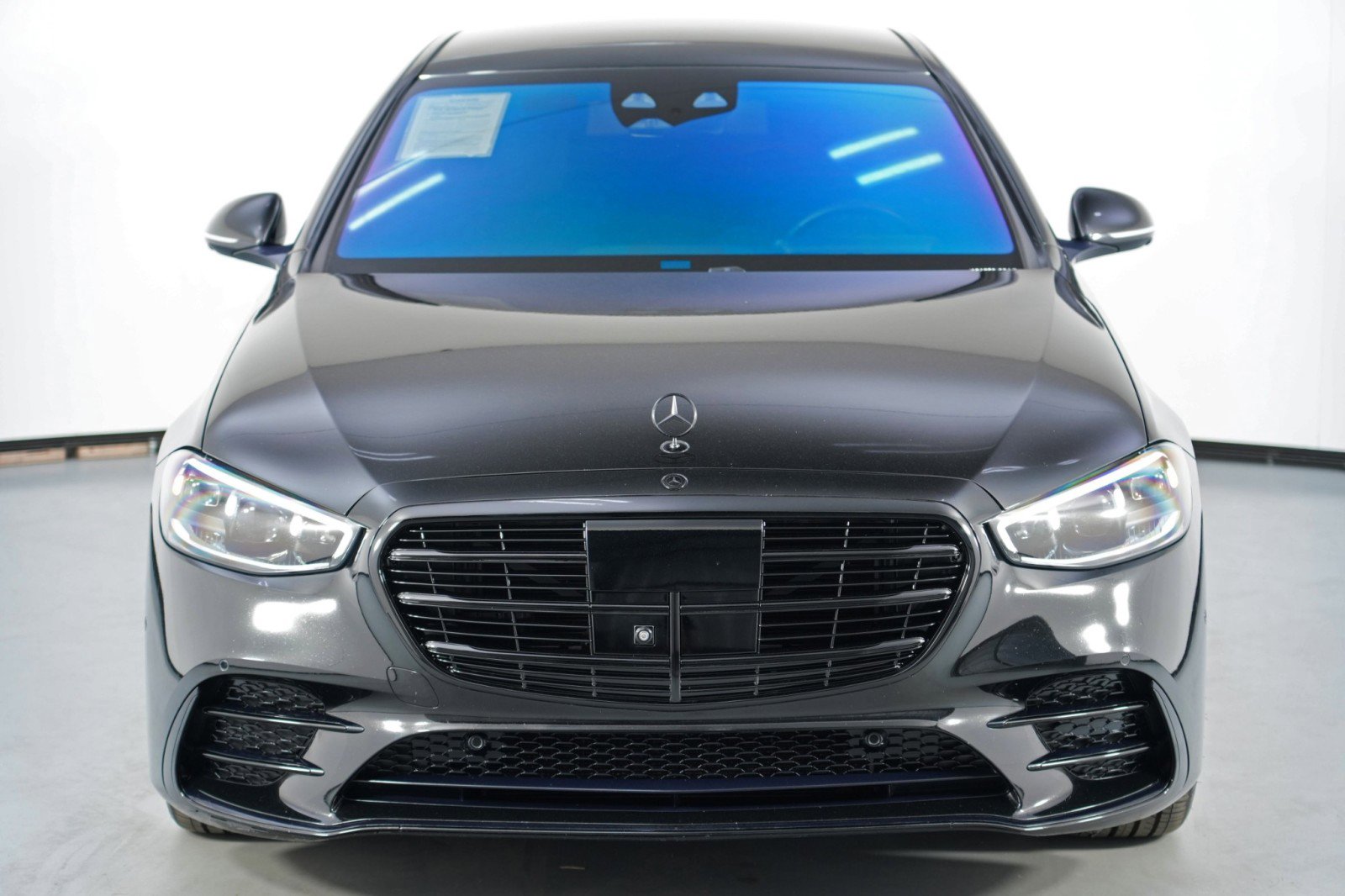 Used 2022 Mercedes-Benz S 500 4MATIC w/ AMG Line Package image 55