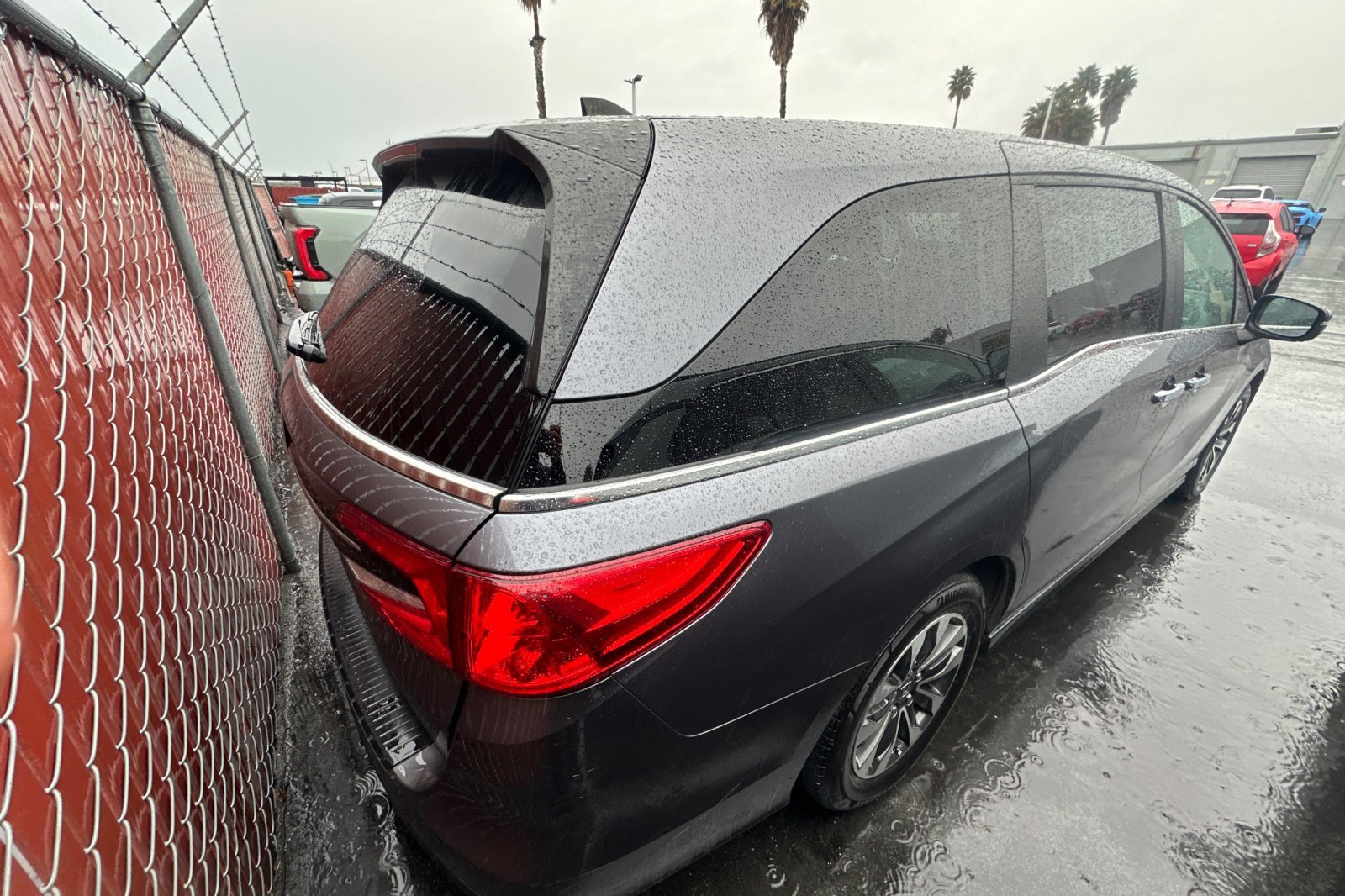 Used 2021 Honda Odyssey EX-L image 3