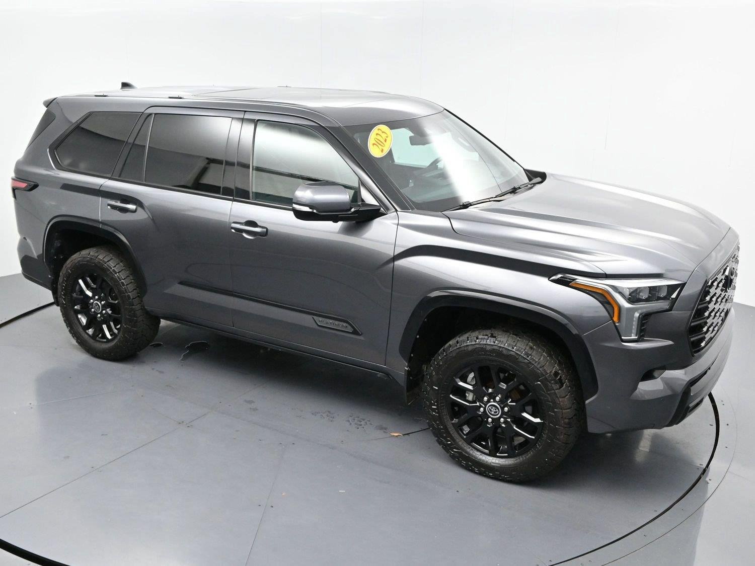 Used 2023 Toyota Sequoia Platinum AWD/4WD image 51