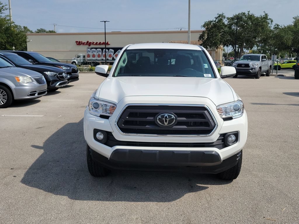 Used 2023 Toyota Tacoma SR5 w/ SR5 Appearance Package RWD image 2