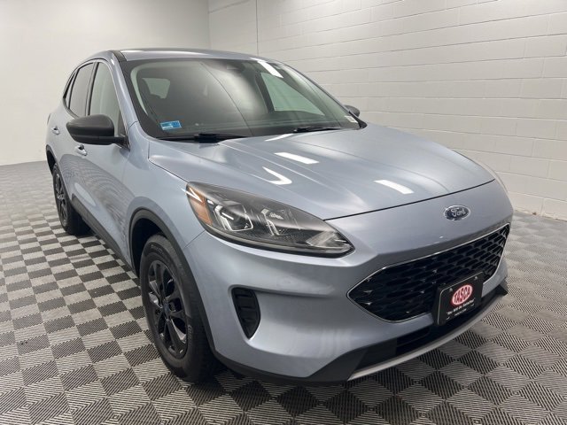 Used 2022 Ford Escape SE w/ Cold Weather Package