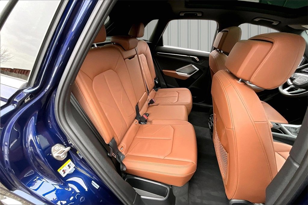 Used 2025 Audi Q3 2.0T Premium w/ Convenience Package image 25