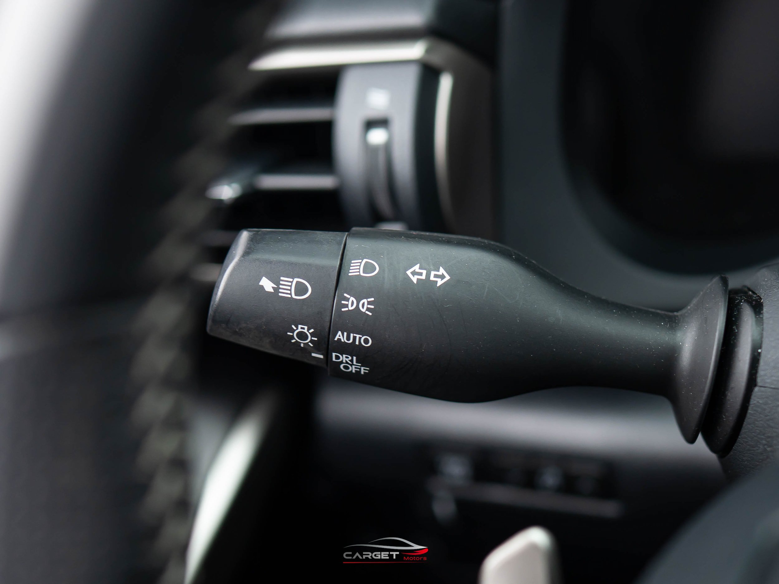 Used 2019 Lexus IS 300 F Sport w/ F Sport Package RWD image 29