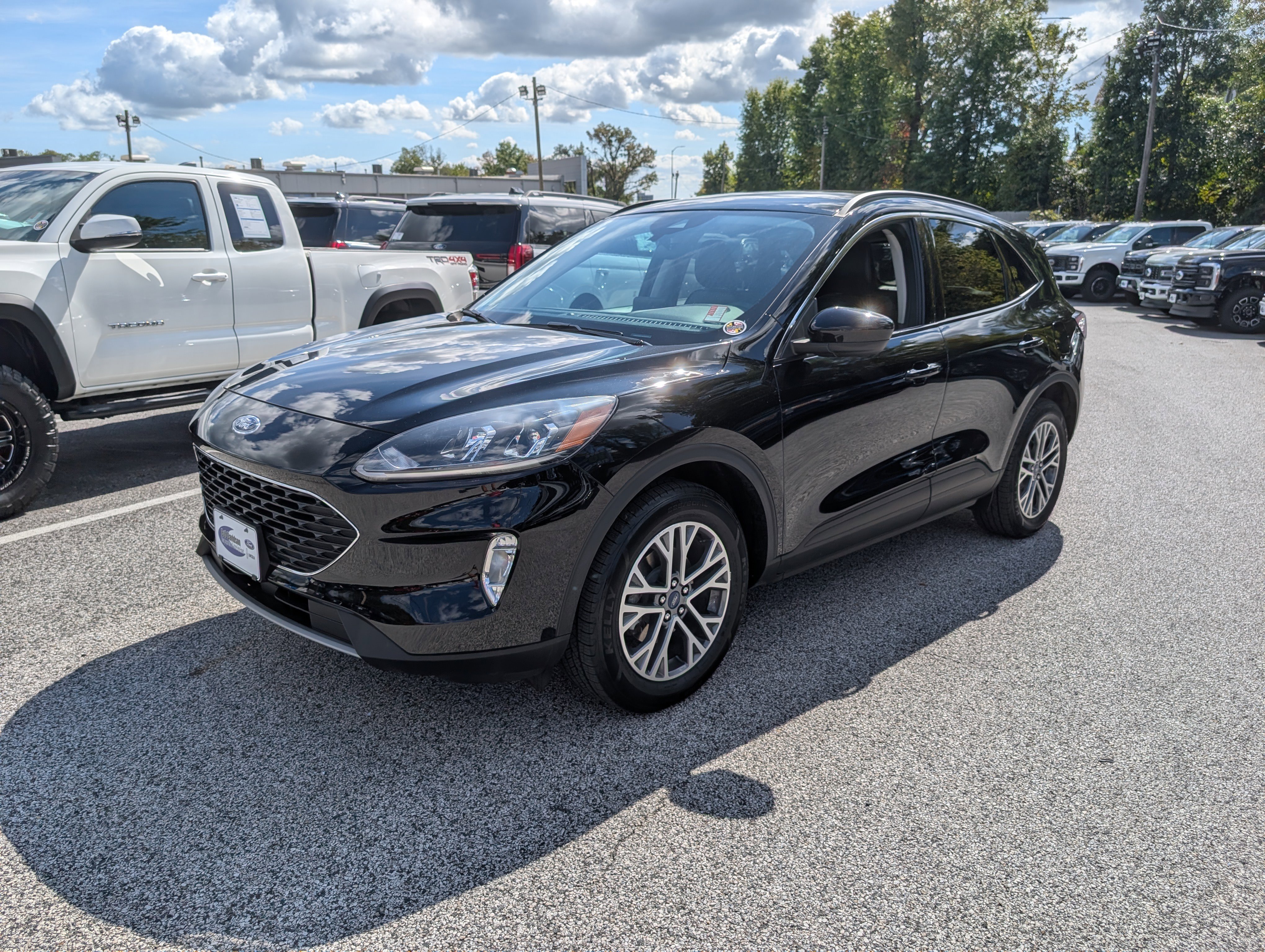 Certified 2022 Ford Escape SEL image 2