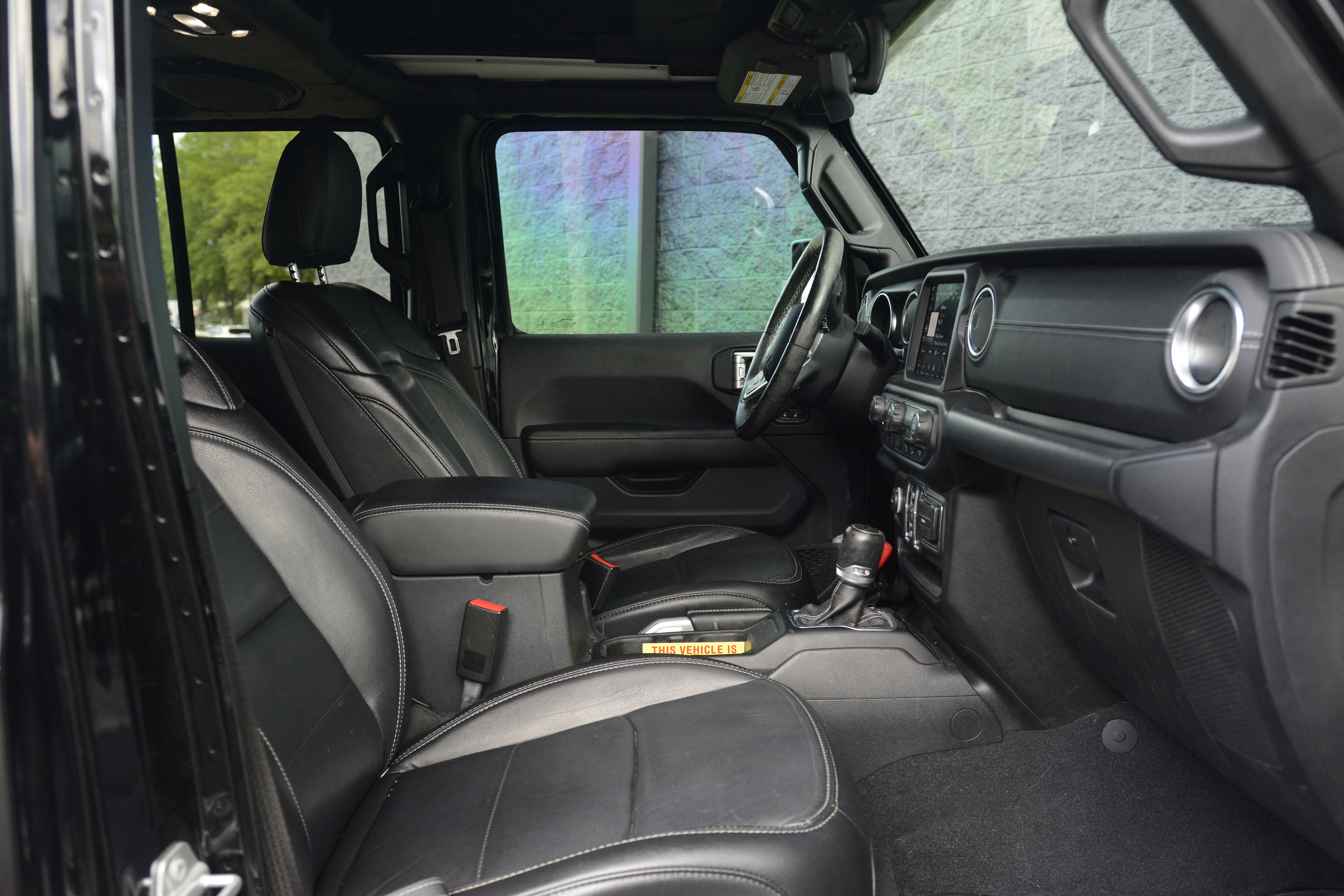 Used 2020 Jeep Wrangler Unlimited Sahara AWD/4WD image 23