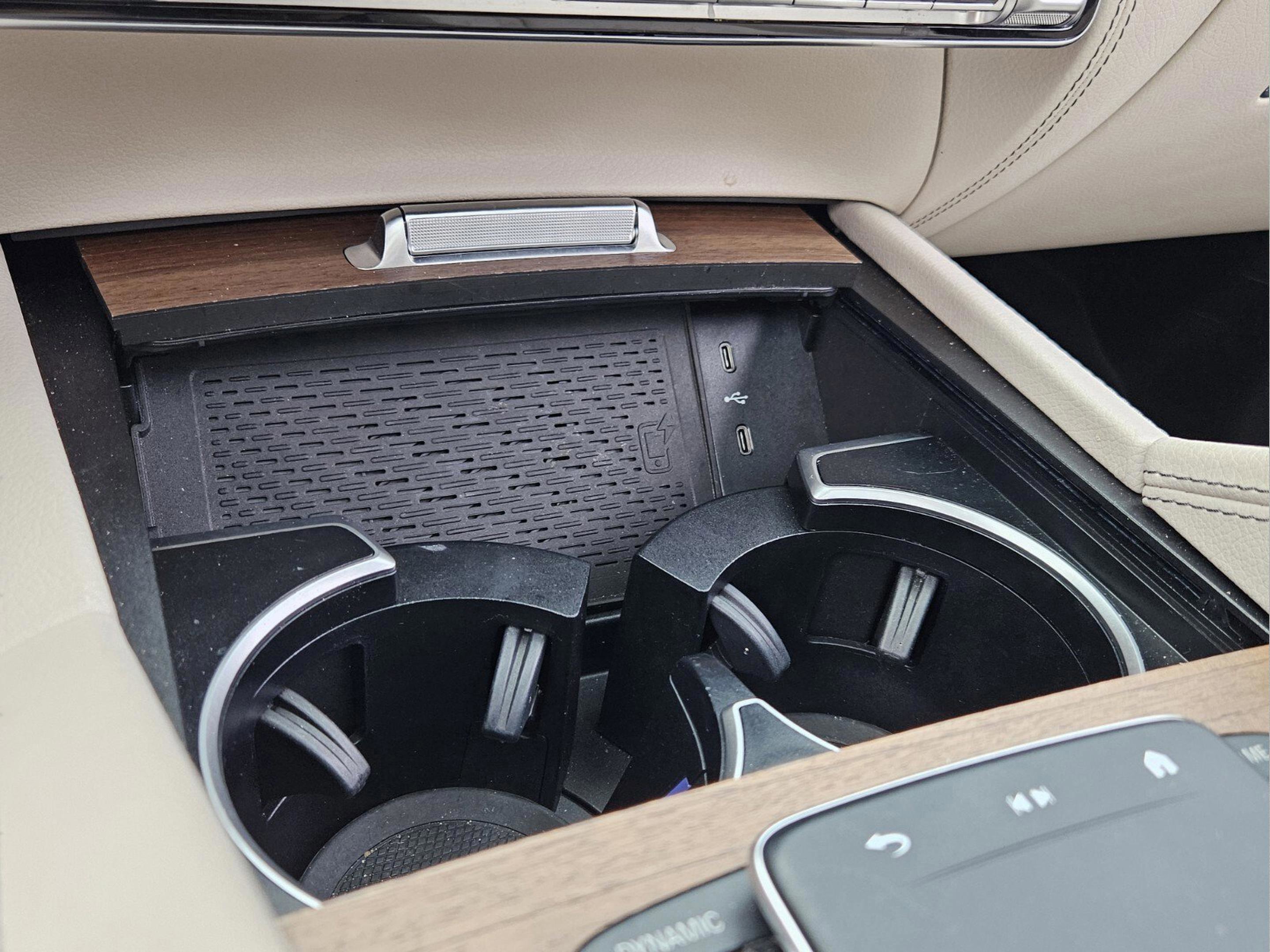 Used 2025 Mercedes-Benz GLS 450 4MATIC image 17