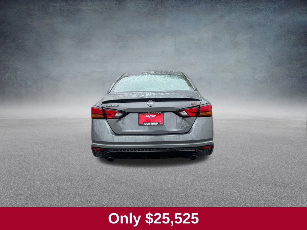 Used 2024 Nissan Altima 2.0 SR image 4