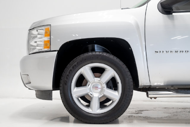 Used 2011 Chevrolet Silverado 1500 W/T w/ LS Package RWD image 19