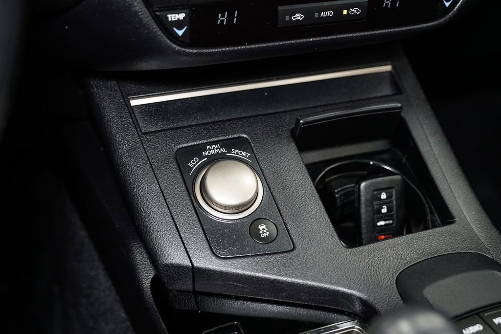 Used 2015 Lexus ES 350 image 16
