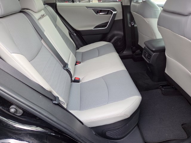 Used 2024 Toyota RAV4 Limited AWD/4WD image 22