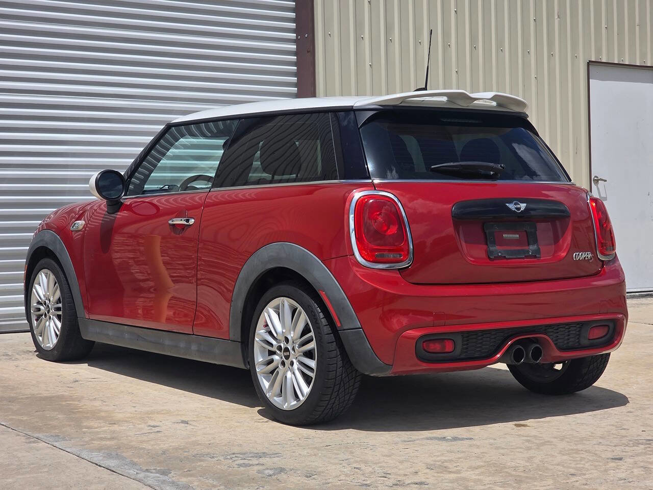 Used 2016 MINI Cooper S w/ Premium Package FWD image 3