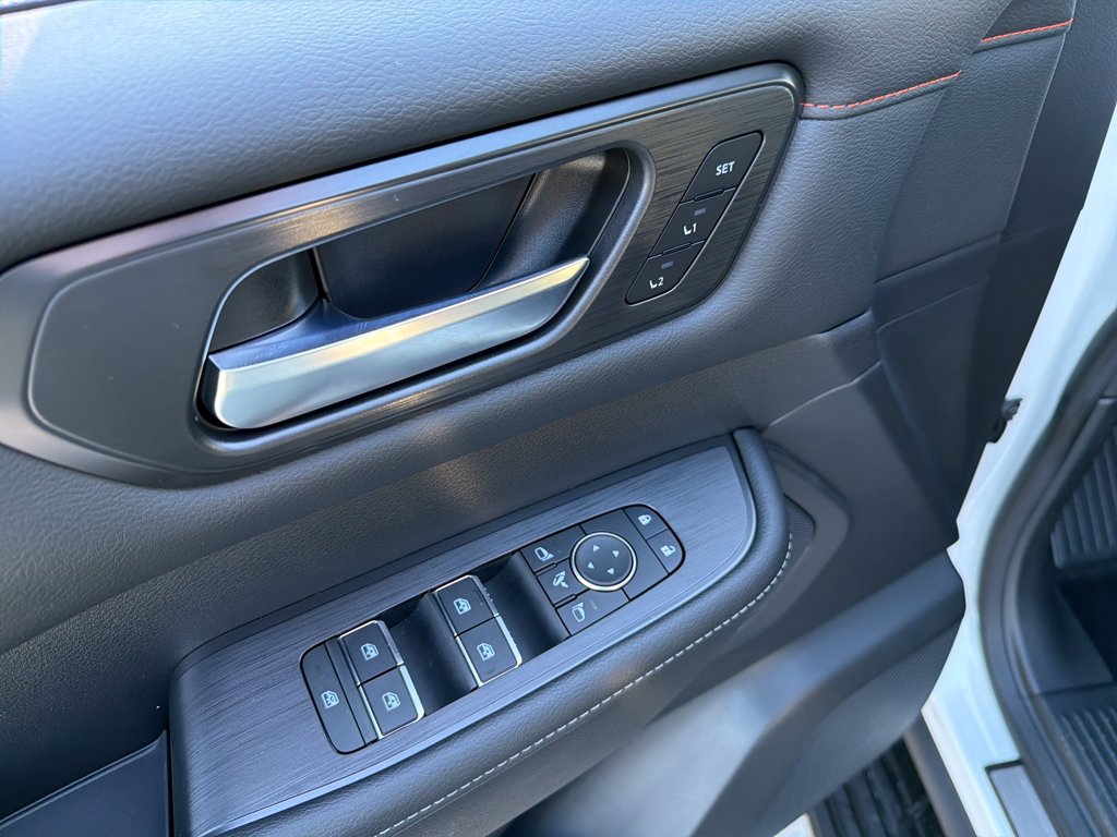 New 2026 Nissan Armada PRO-4X AWD/4WD image 17