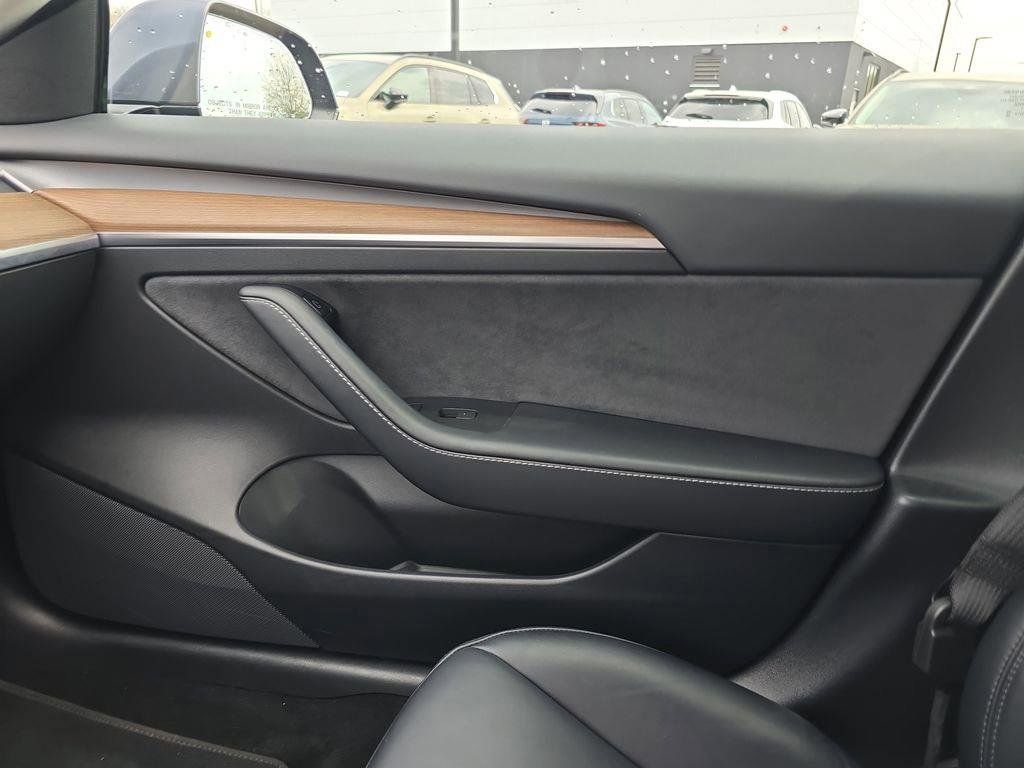 Used 2021 Tesla Model 3 Long Range image 22