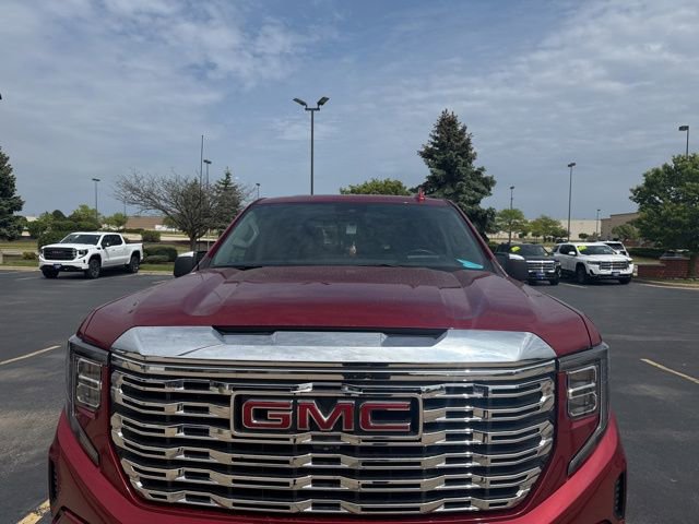 Used 2023 GMC Sierra 1500 Denali w/ Denali Reserve Package AWD/4WD image 2