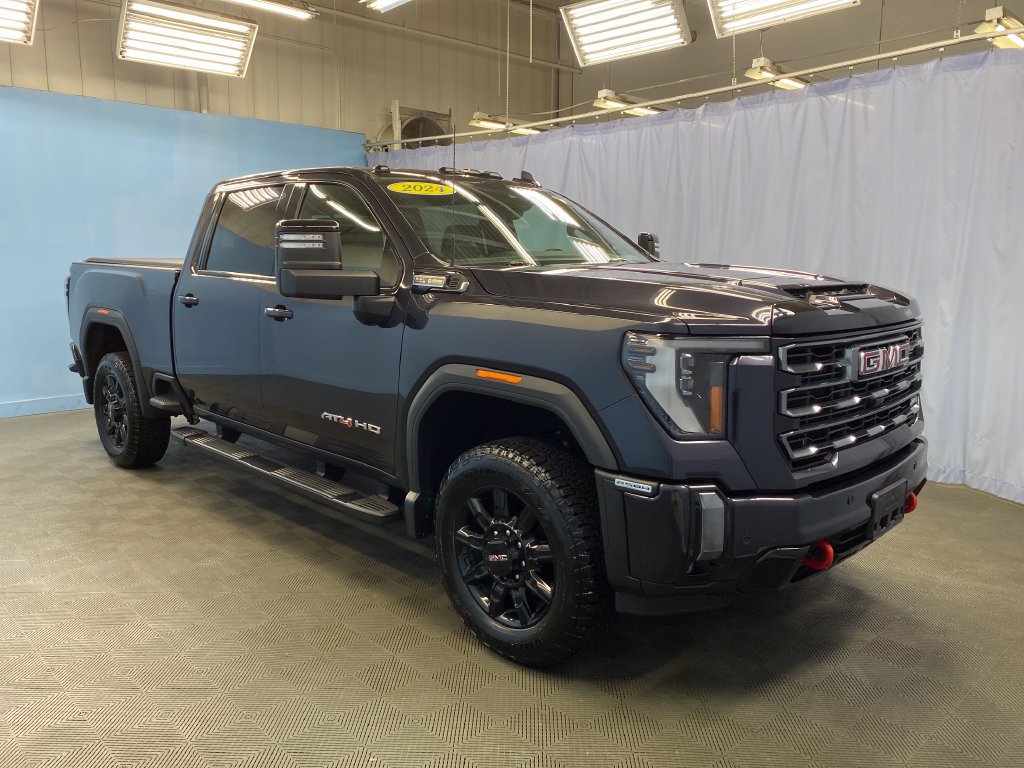 Used 2024 GMC Sierra 2500 AT4 w/ Technology Package AWD/4WD 360° Tour