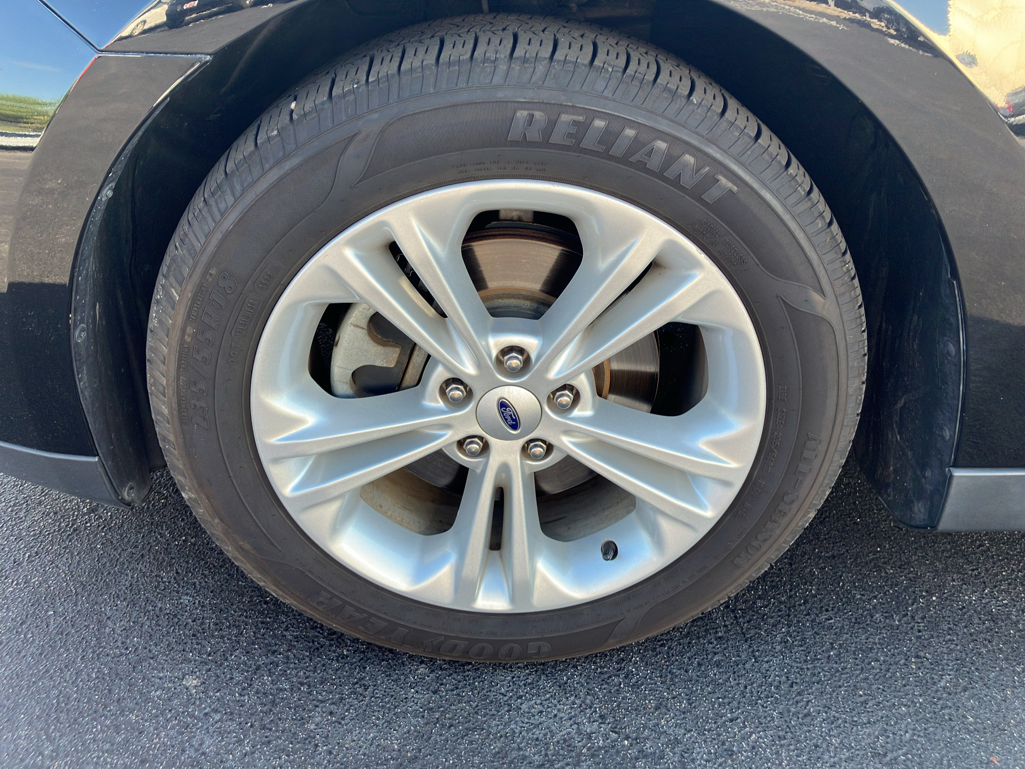 Used 2017 Ford Taurus SEL AWD/4WD image 11