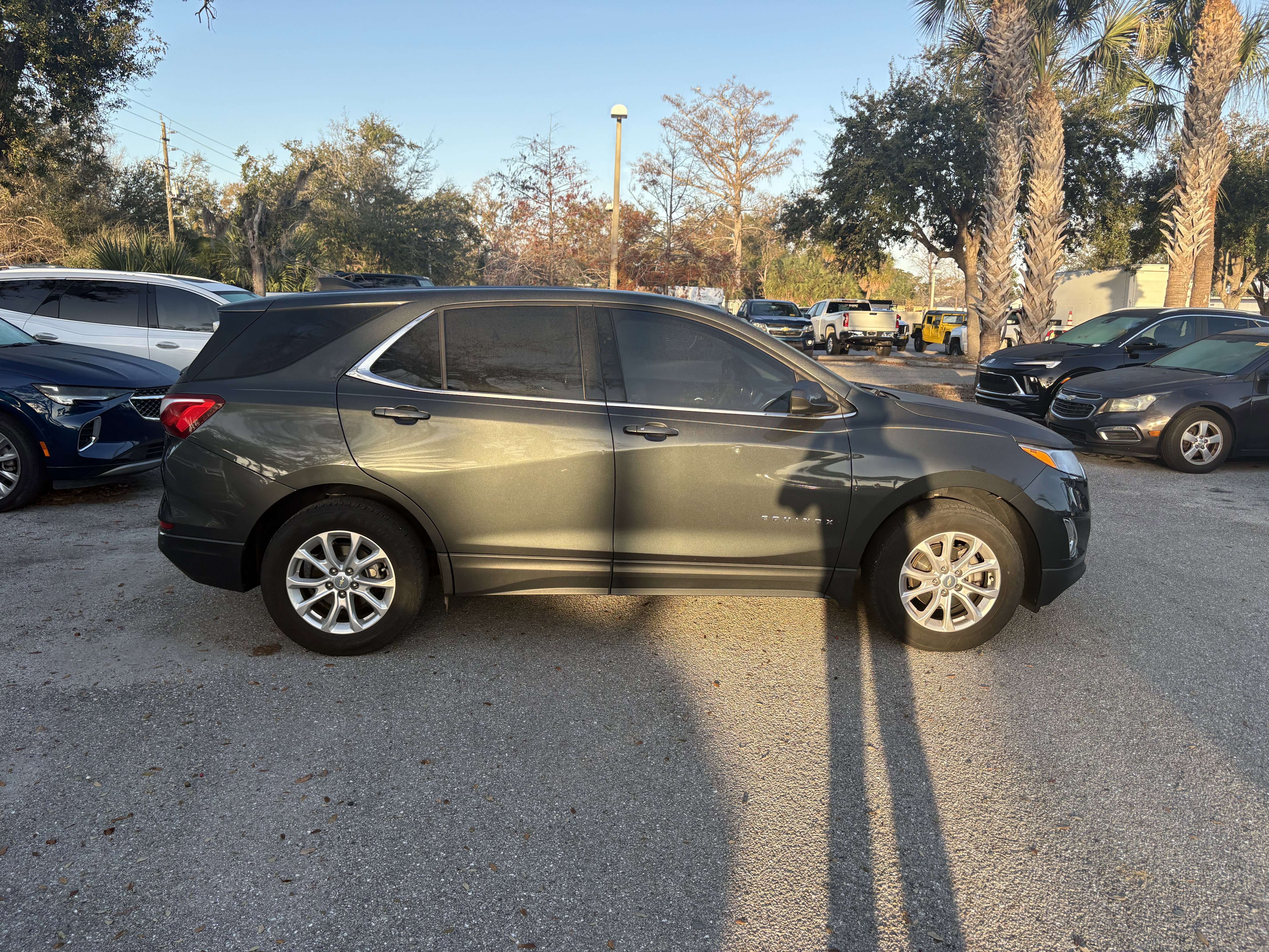 Used 2020 Chevrolet Equinox LT image 9