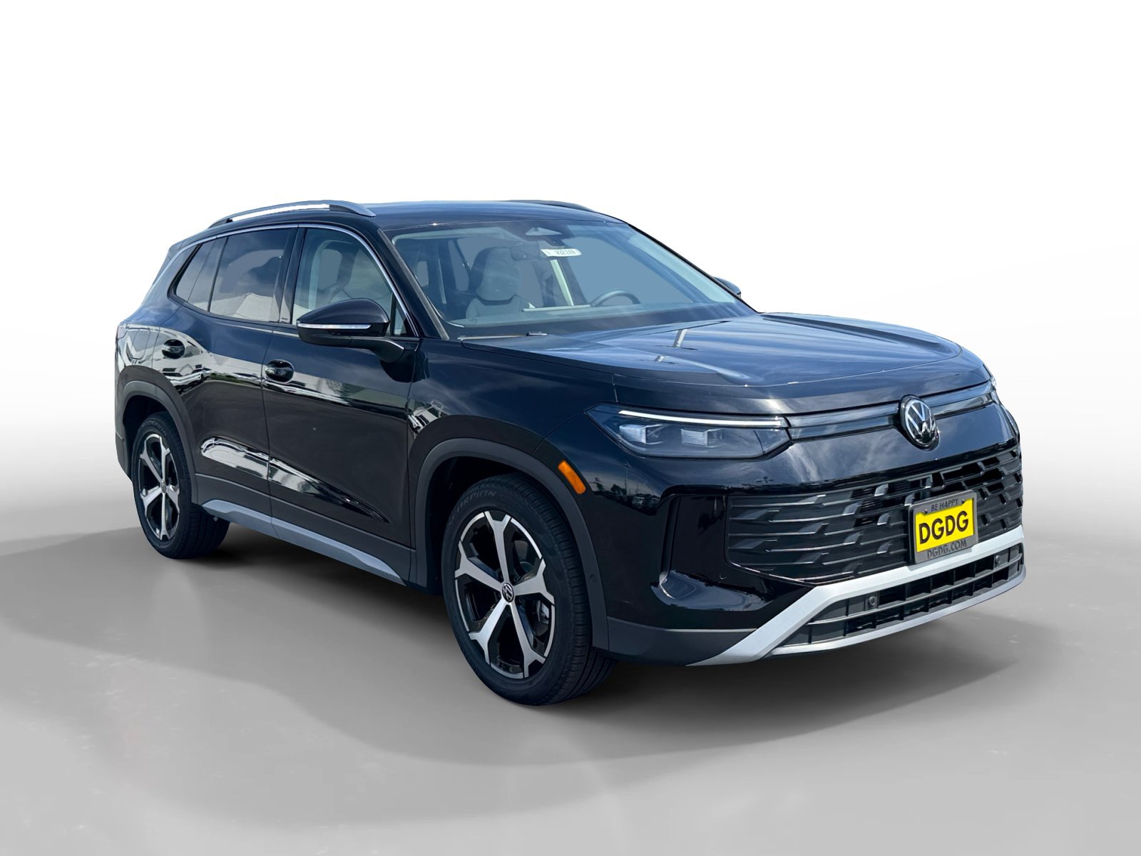 New 2026 Volkswagen Tiguan SE FWD image 7