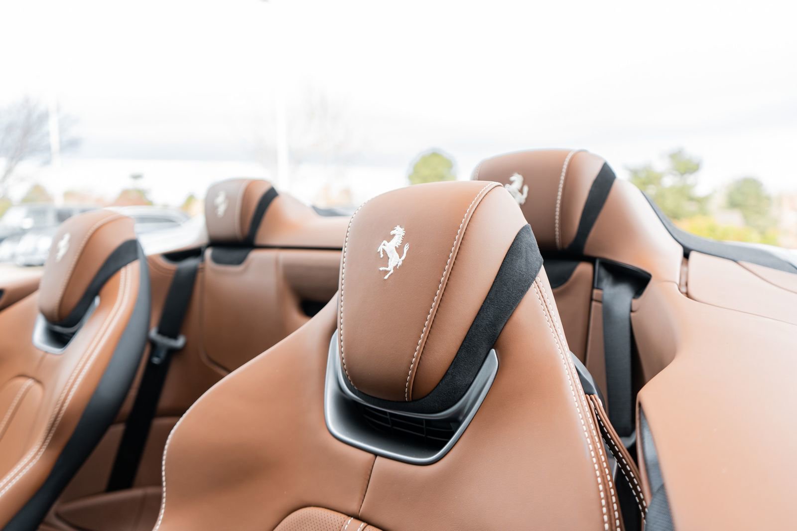 Used 2024 Ferrari Roma Spider image 29