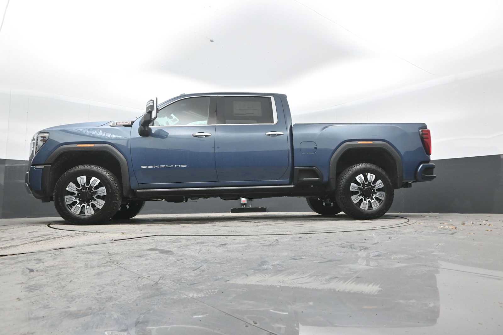 New 2026 GMC Sierra 2500 Denali w/ Denali Reserve Package image 39