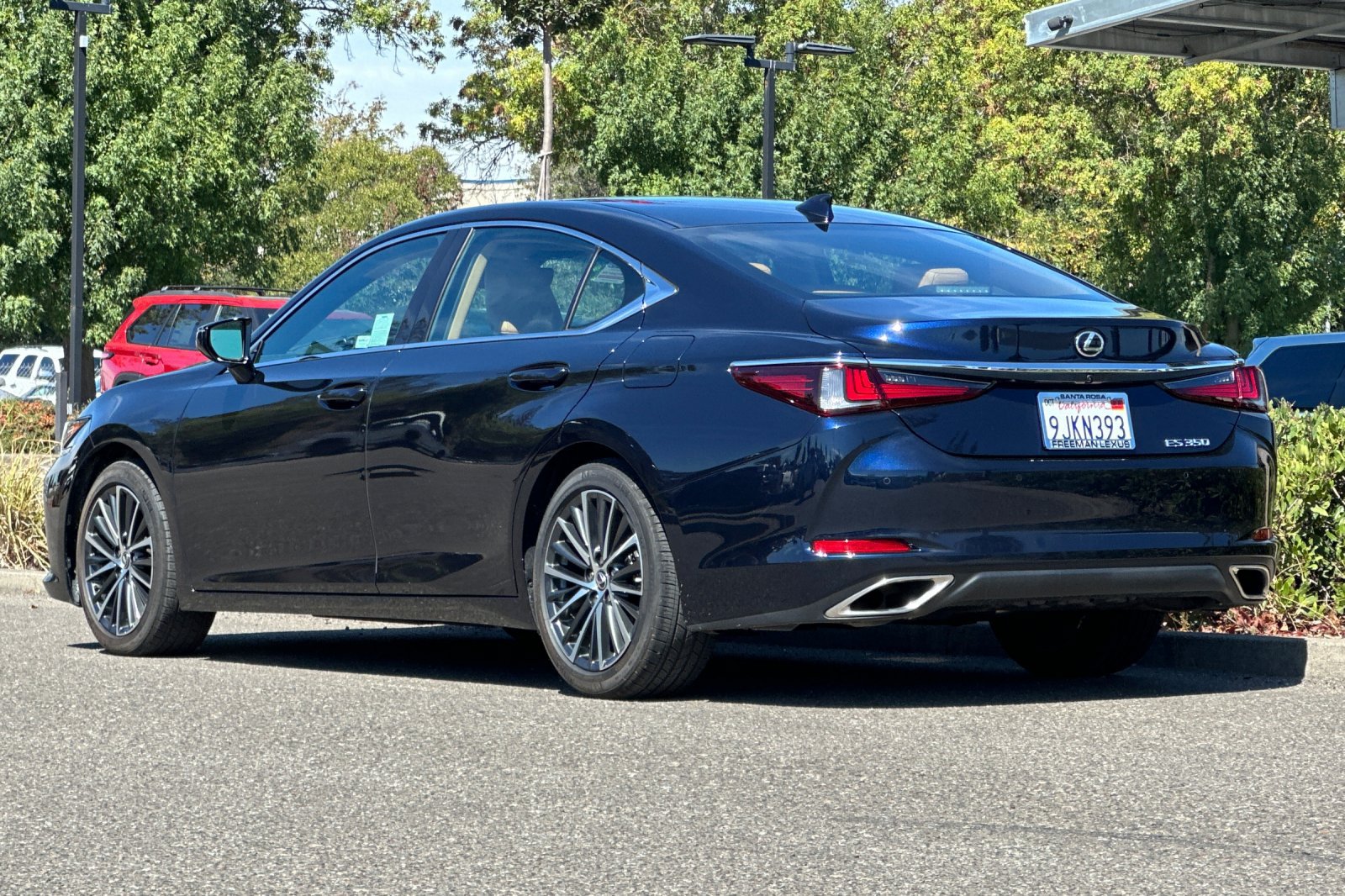 Used 2024 Lexus ES 350 w/ Premium Package FWD image 6
