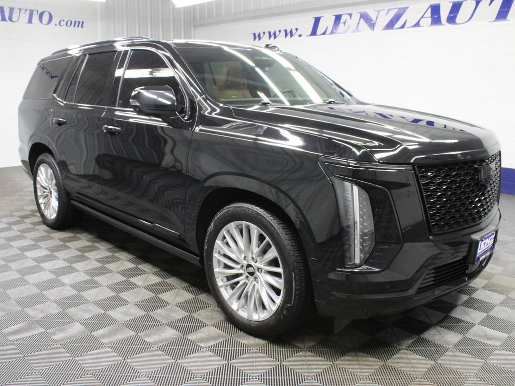 Used 2025 Cadillac Escalade Premium Luxury w/ Touring Package AWD/4WD image 3