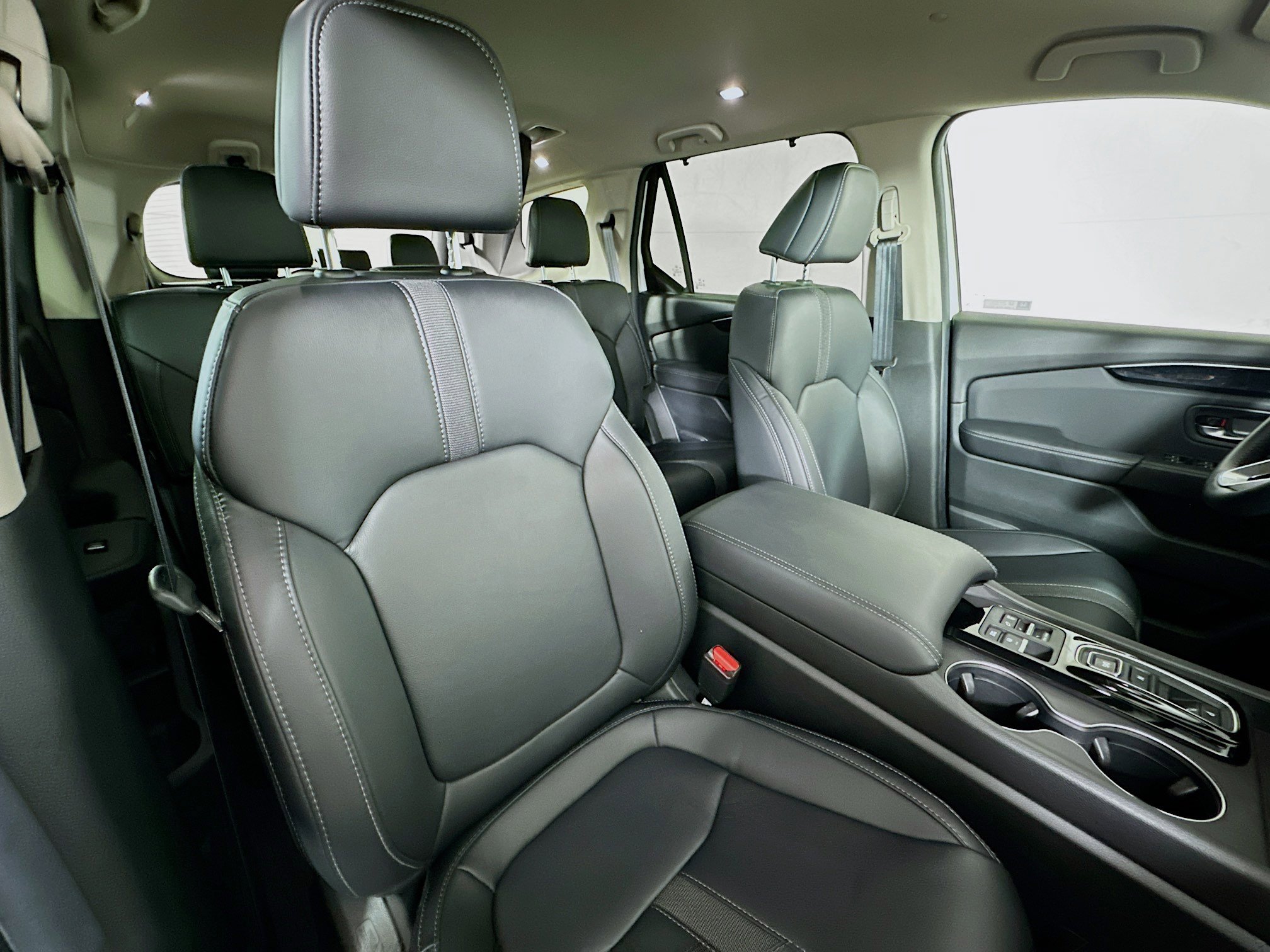 Certified 2025 Honda Pilot EX-L image 27