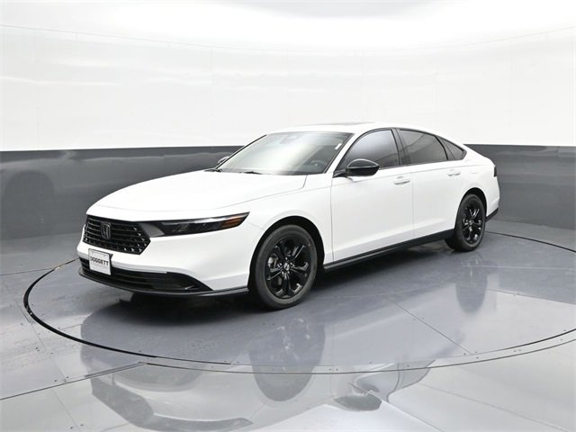 New 2025 Honda Accord SE image 1