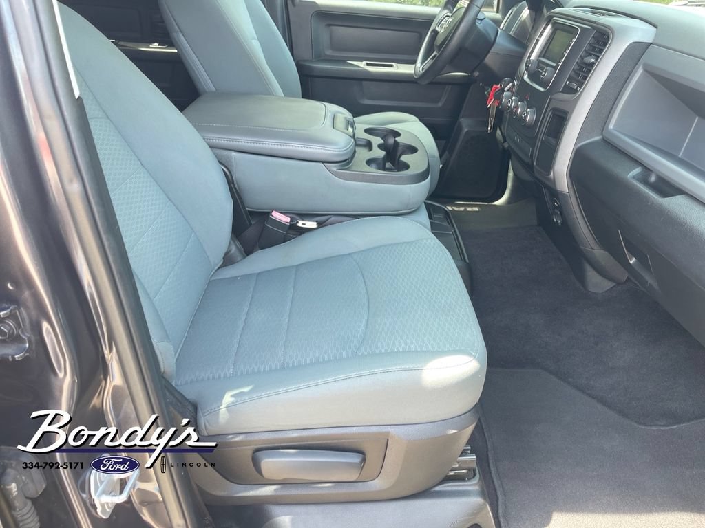 Used 2017 RAM 1500 Express RWD image 18