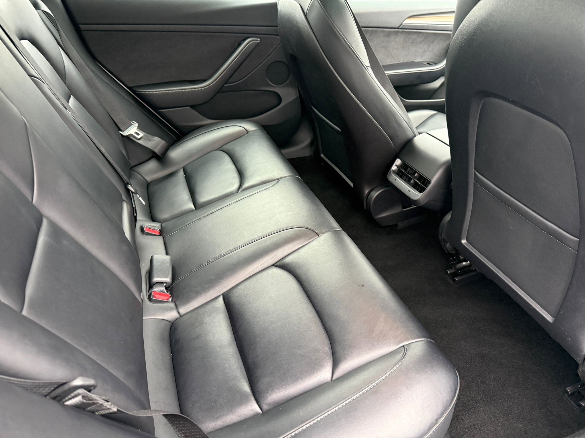 Used 2023 Tesla Model 3 Standard Range image 14