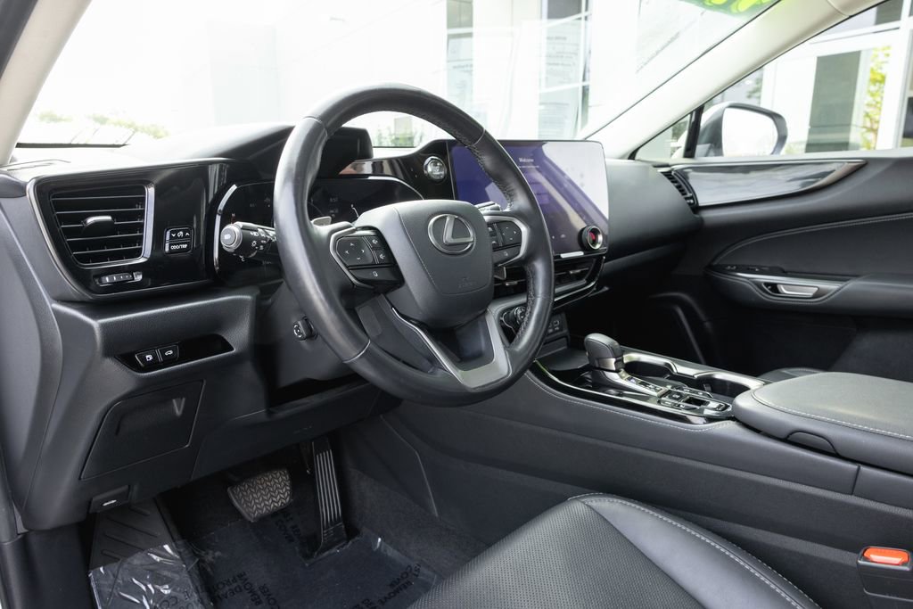 Used 2024 Lexus NX 350 AWD w/ Vision Package image 10